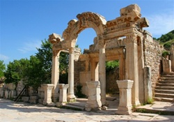 Private House of Virgin Mary and Ancient Ephesus Tour from Kusadasi
